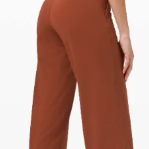 (6280) LULULEMON Align Wide Leg Super-High-Rise Crop *23&quot; in Sz 4 *LOVED