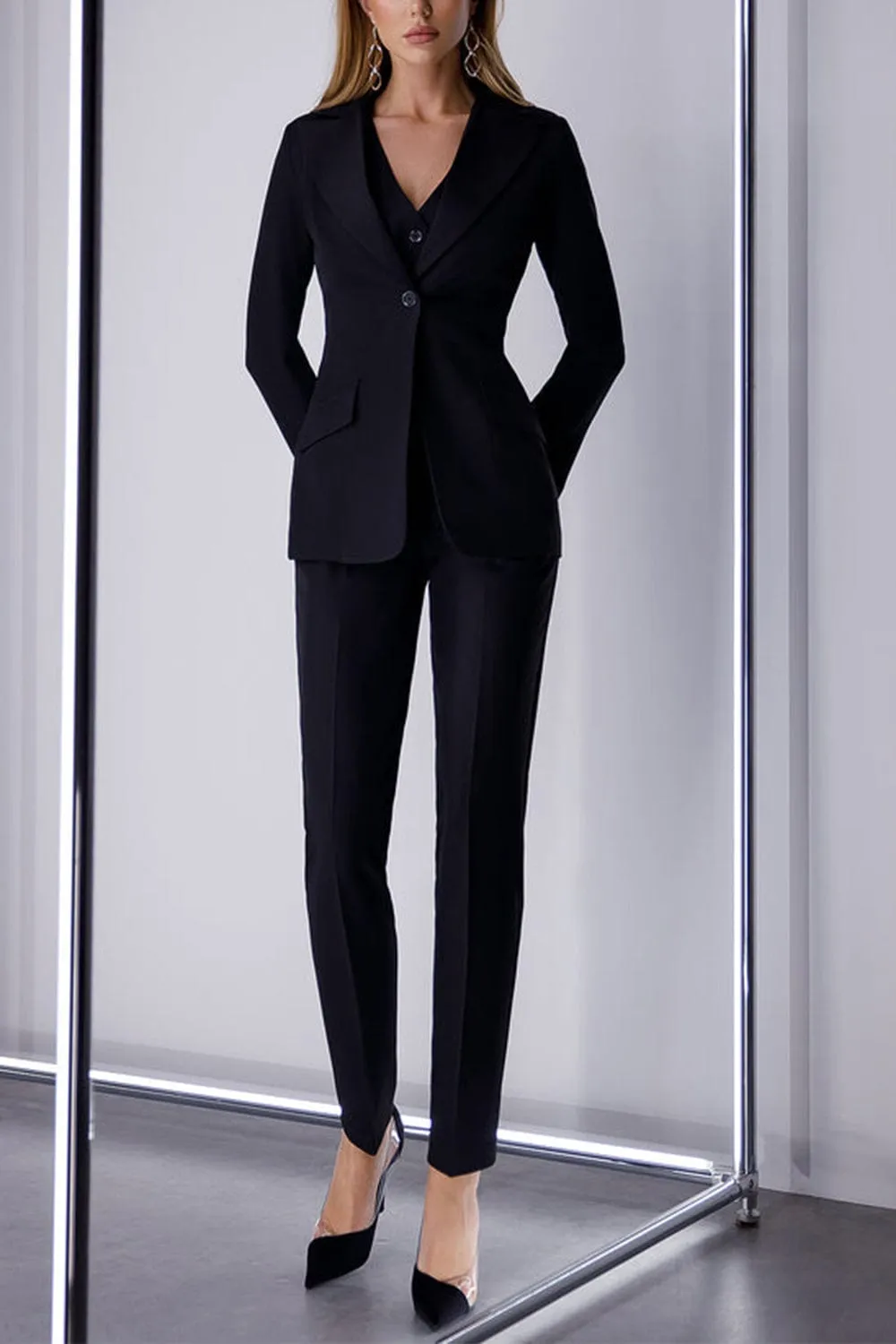 Black 3 Piece Single Buttons Peak Lapel Women Suit (Blazer Vest Pants)
