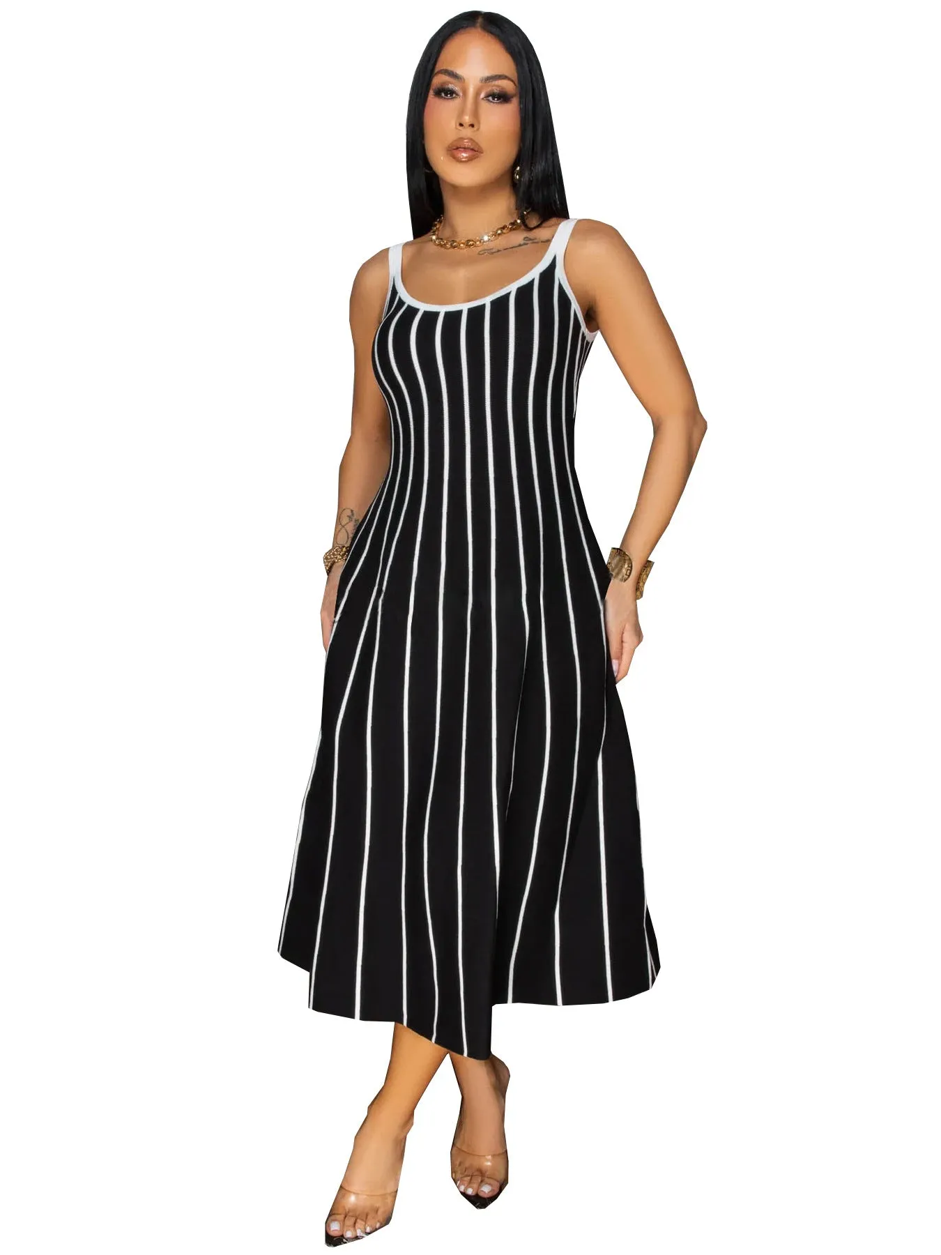 Elegant Retro Striped Sleeveless Maxi Dress with Contrast Detailing