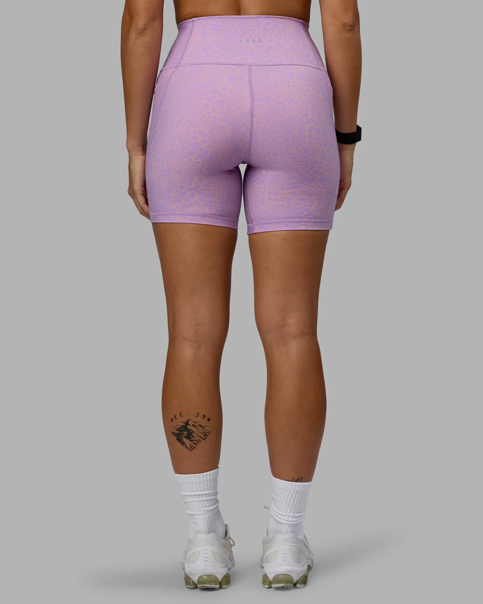Fusion Mid Short Tights with Pockets - Pale Lilac Vitality Print