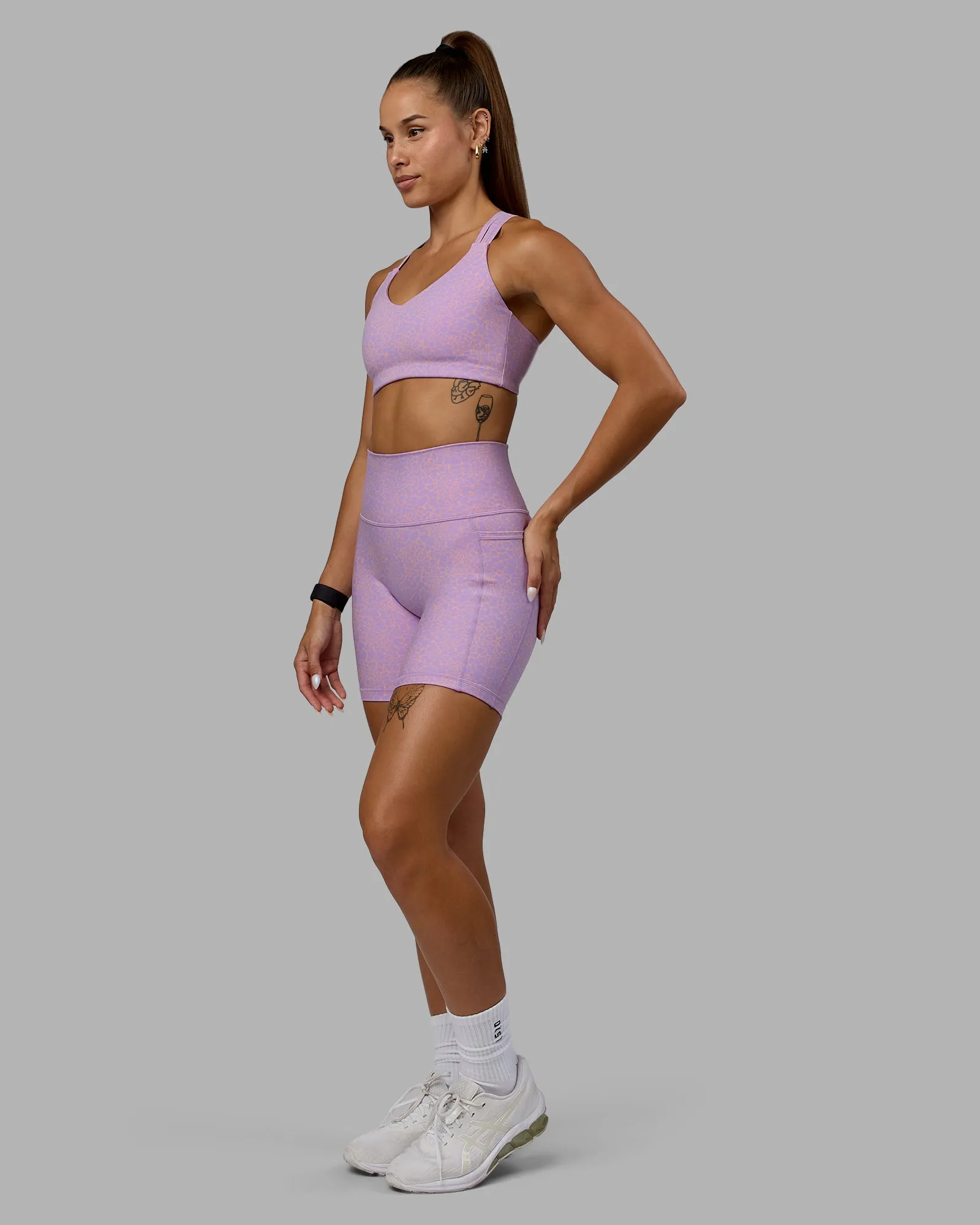 Fusion Mid Short Tights with Pockets - Pale Lilac Vitality Print