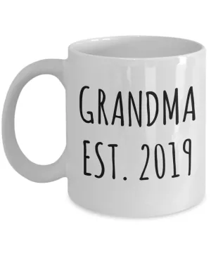 Grandma Est 2019 Mug Grandmother Reveal Gifts Coffee Cup
