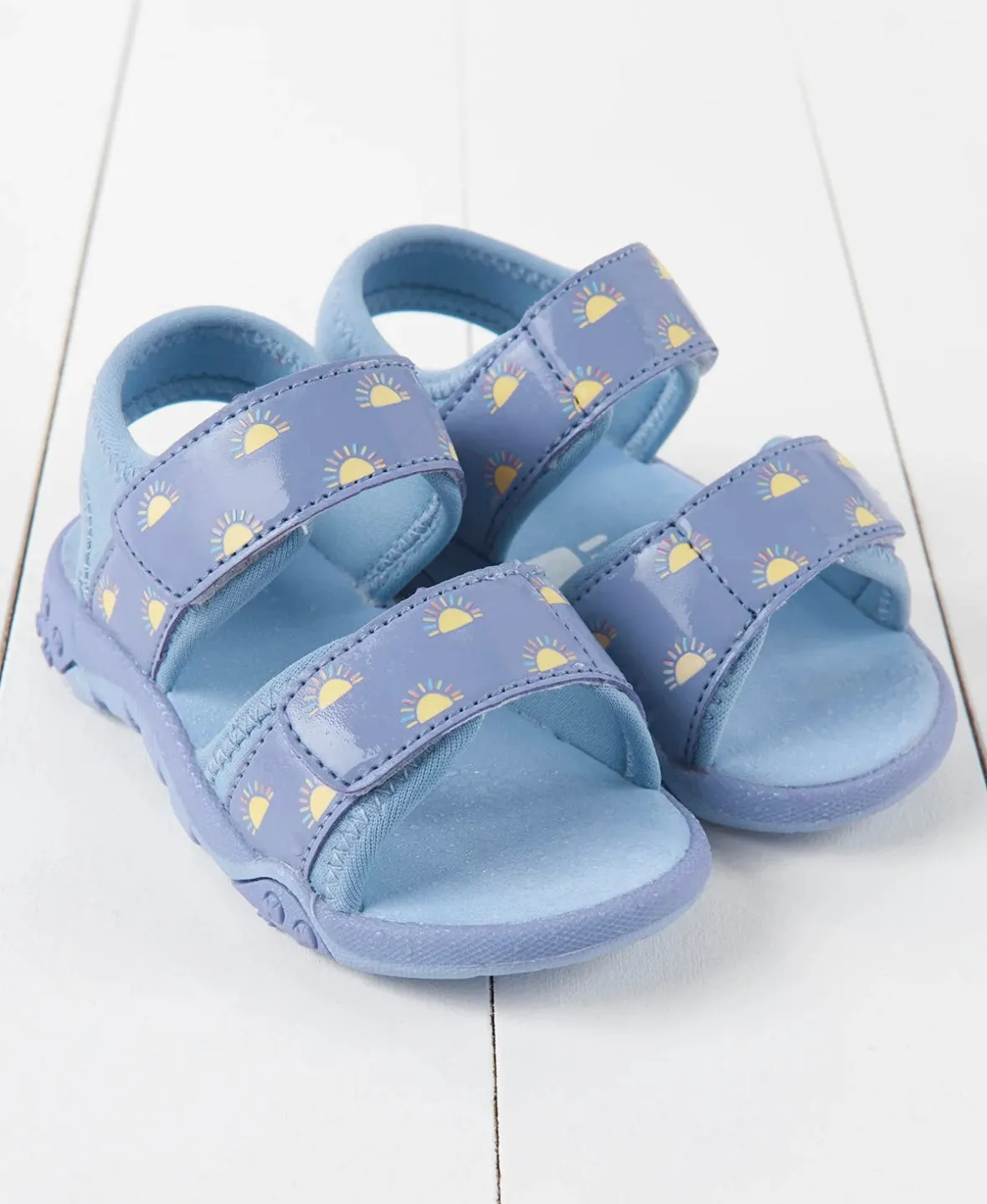 Grass & Air colour changing sandals