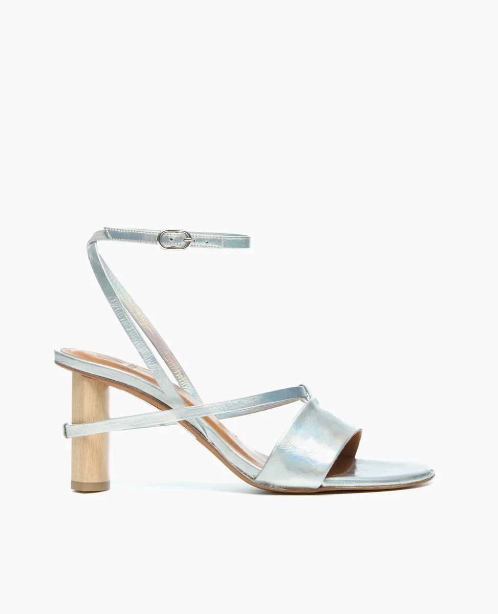 Gravity Heel