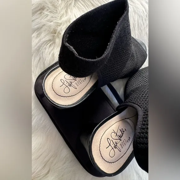 Life Stride Alita Sandal Black Stretchy Knit Fabric Cushioned Soft footbed