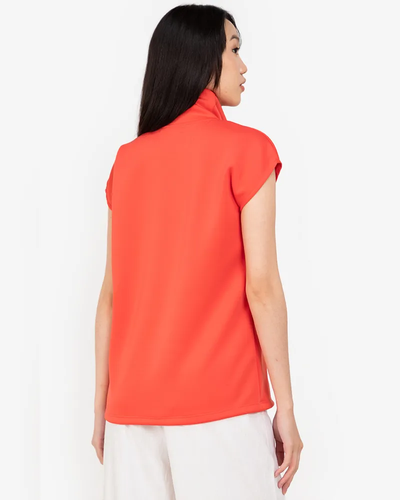 LORICA HIGH COLLARED TOP