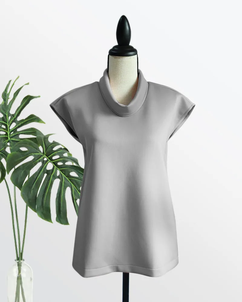 LORICA HIGH COLLARED TOP