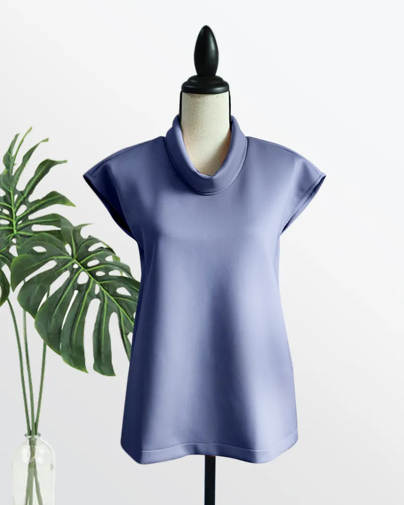 LORICA HIGH COLLARED TOP