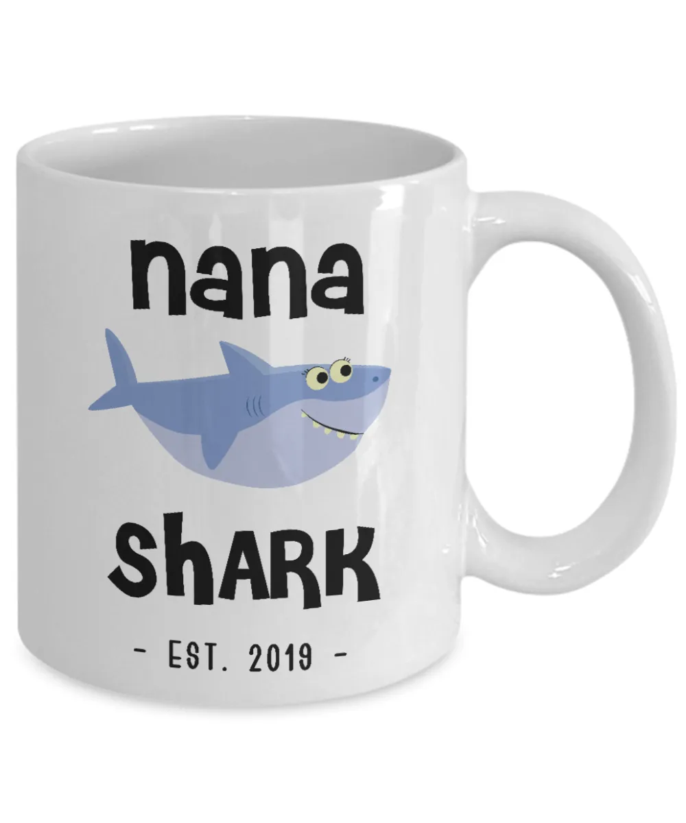 Nana Shark Mug New Nana Est 2019 Do Do Do Expecting Nanas Baby Shower Pregnancy Reveal Announcement Gifts Coffee Cup