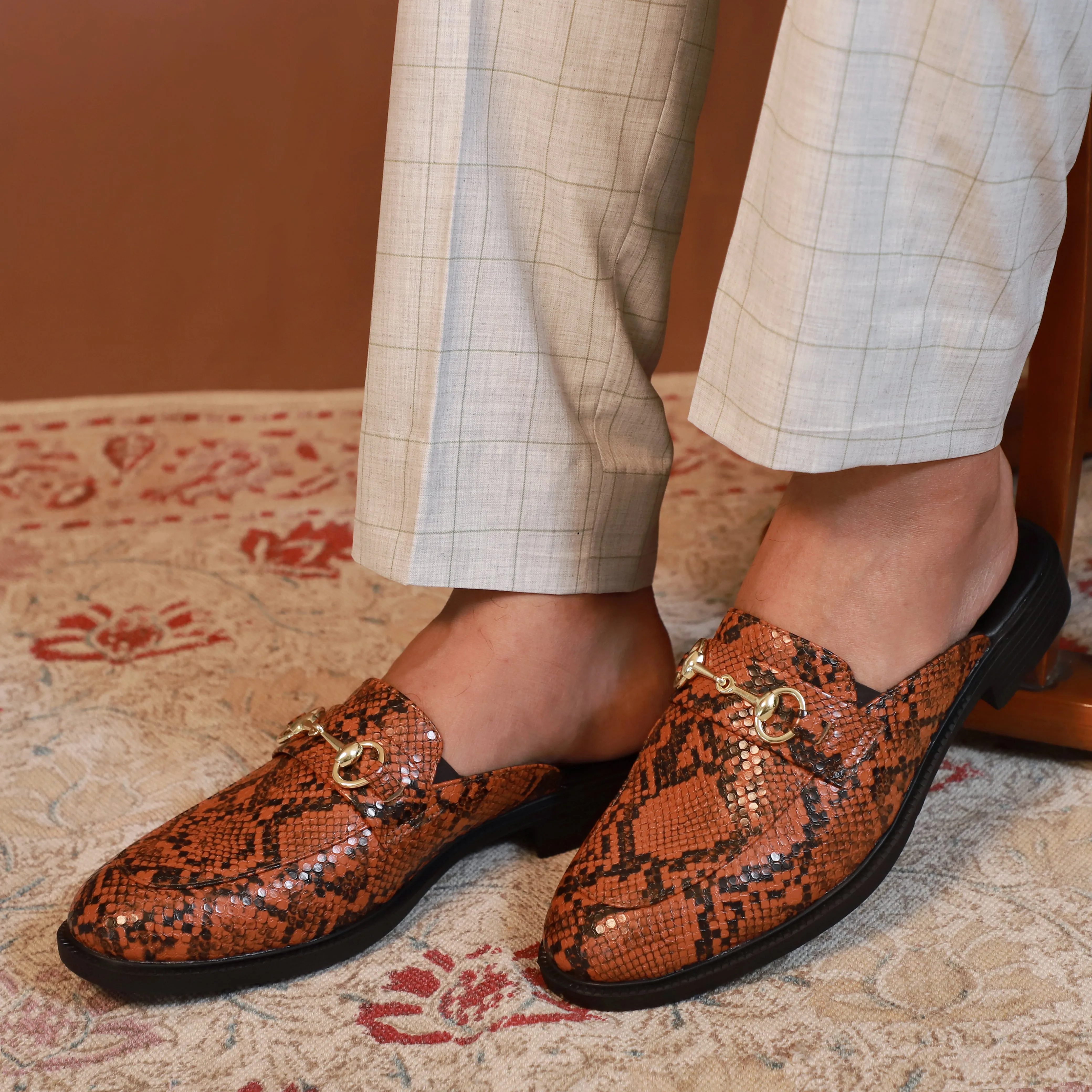 NICHE Aremenia Luxe Mule