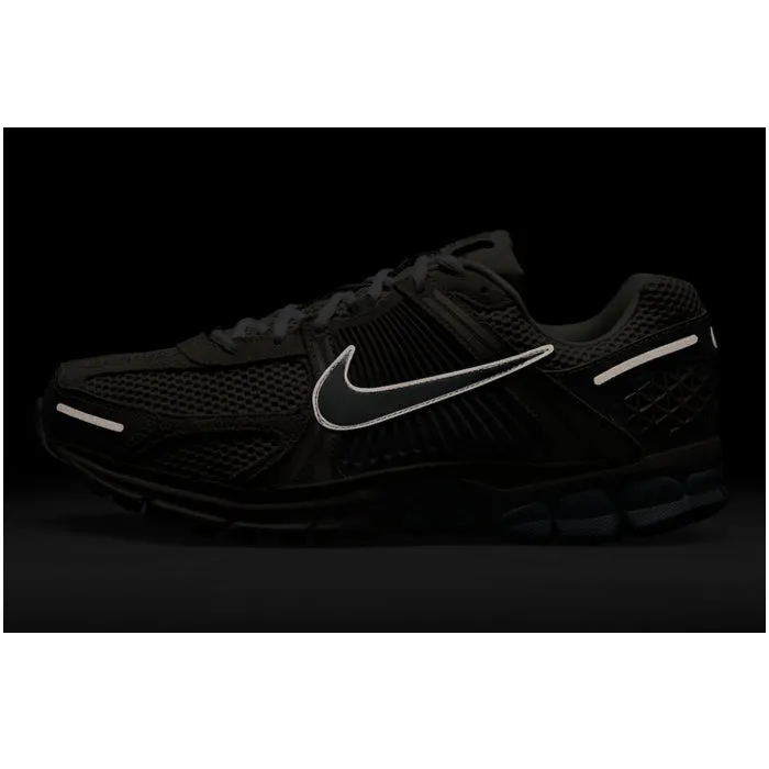 Nike Zoom Vomero 5 SE