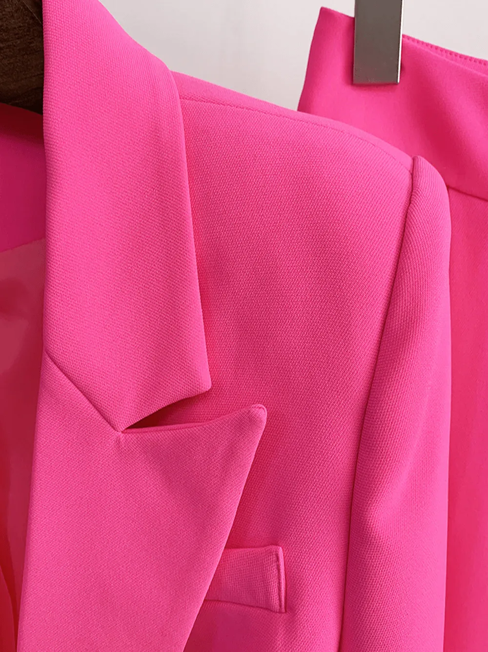 Pink 2 Piece Peak Lapel Single Breasted Slim Fit Women's Suit
