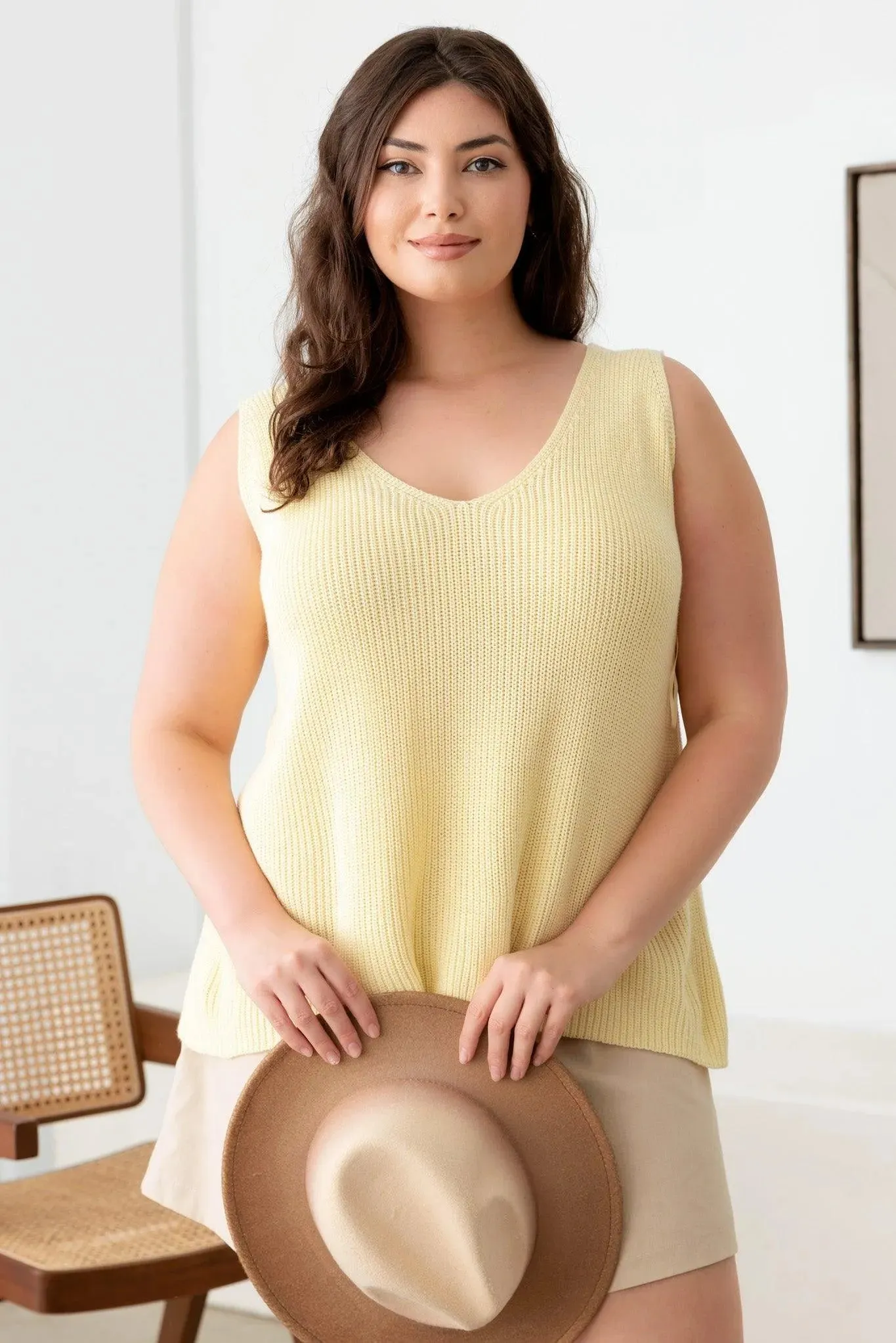 Plus Size Sleeveless V-Neck Knit Sweater Top