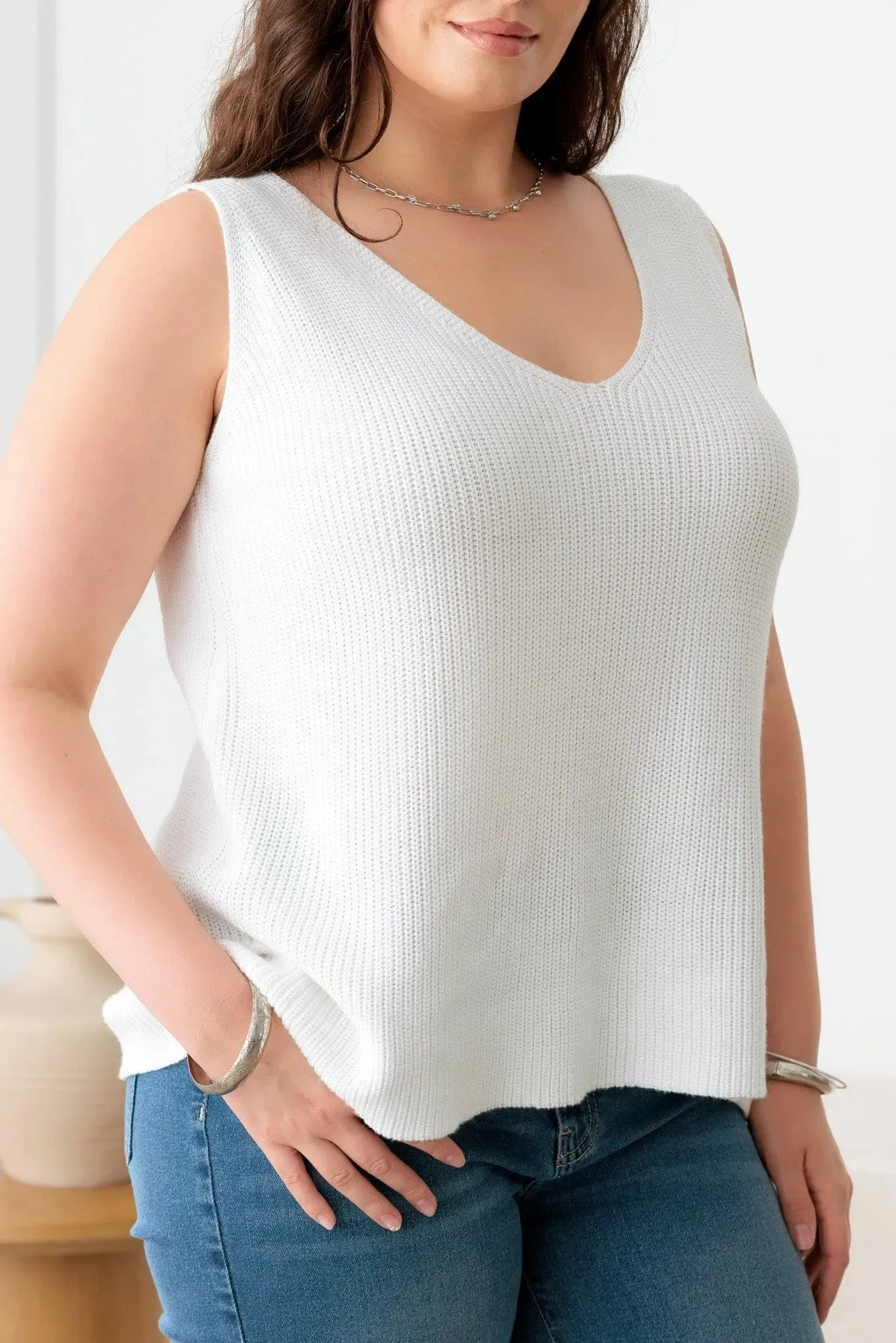 Plus Size Sleeveless V-Neck Knit Sweater Top
