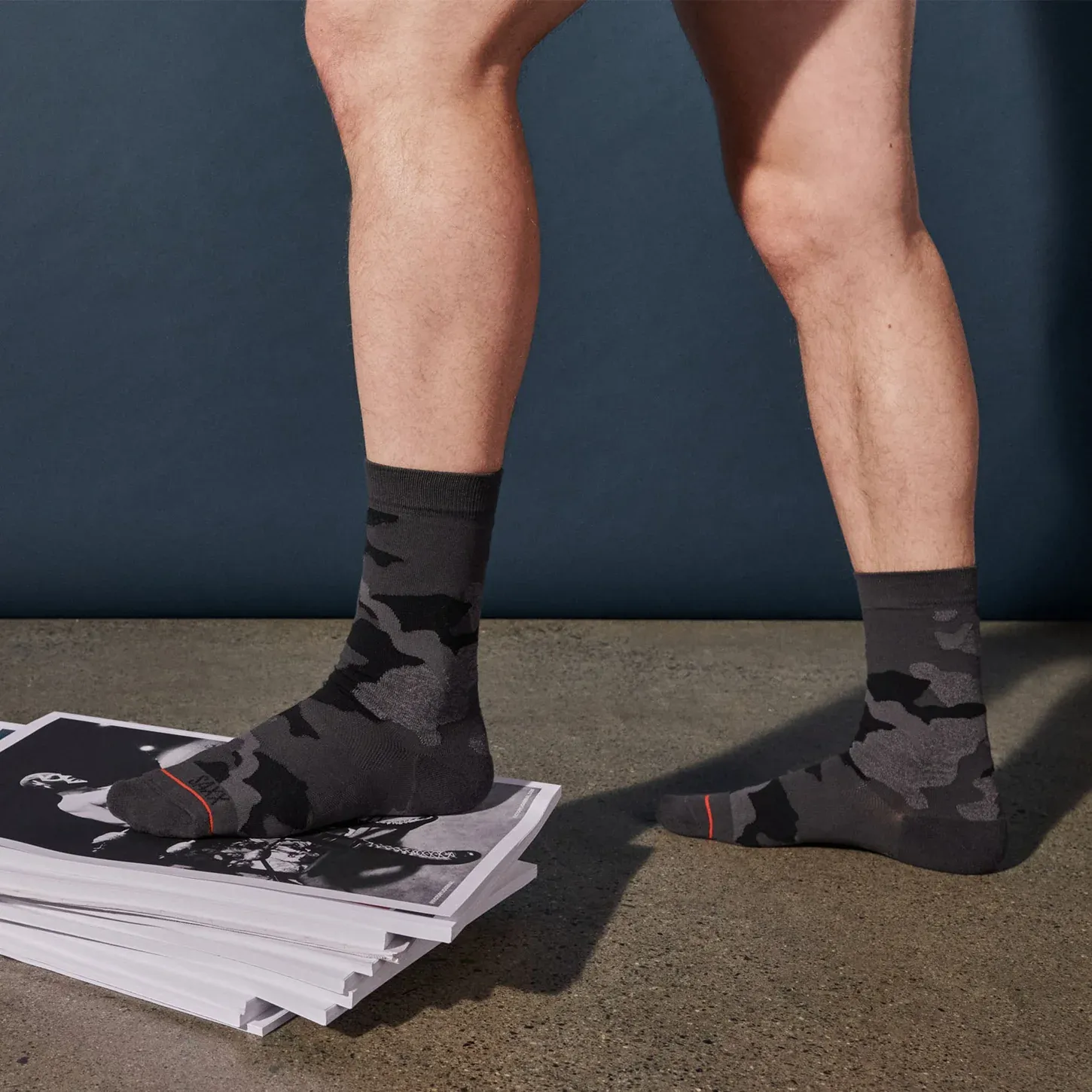 Saxx Mens Whole Package Crew Socks - Supersize Camo/Black