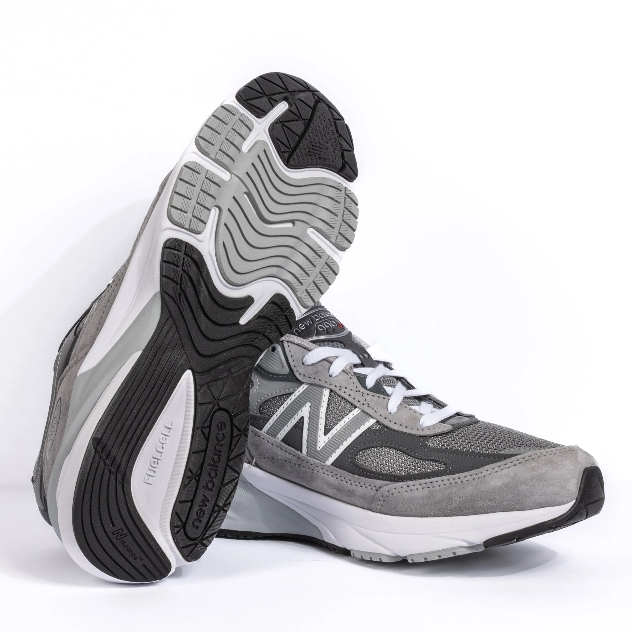 THE 990 V6 - GREY - SUEDE